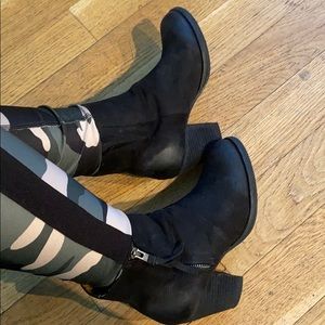 Steven by Steve Madden Black Suede Booties. 7US.